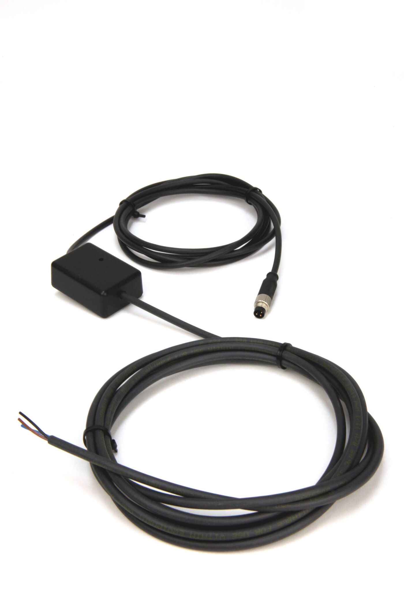 Frequenz-/Pulszähler Typ 0330, kompakter Adapter mit M8-Stecker und Anschlusskabel